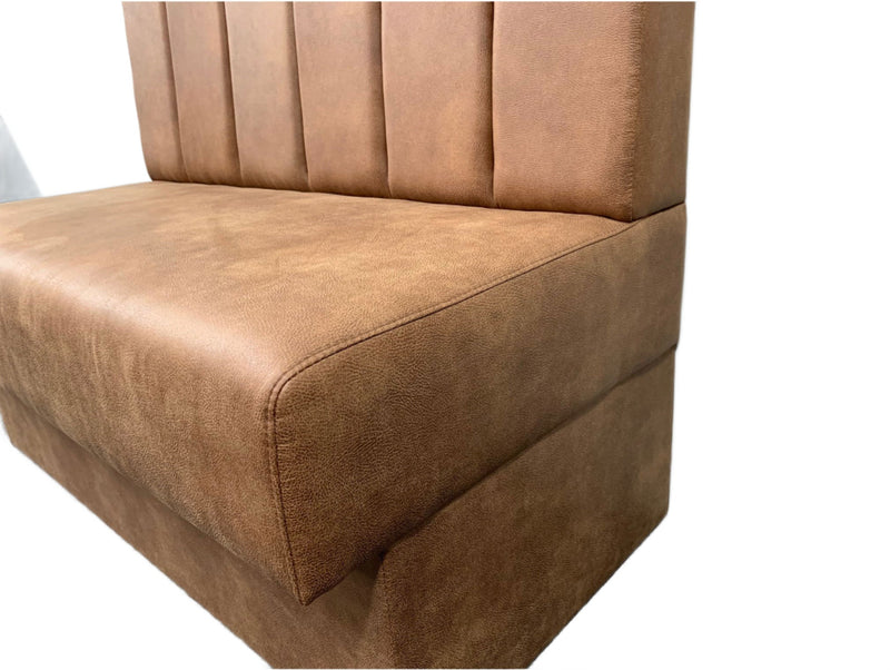 files/coyote_booth_seating_10.jpg
