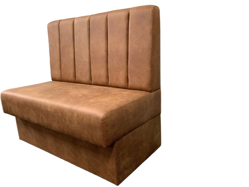 files/coyote_booth_seating_4.jpg
