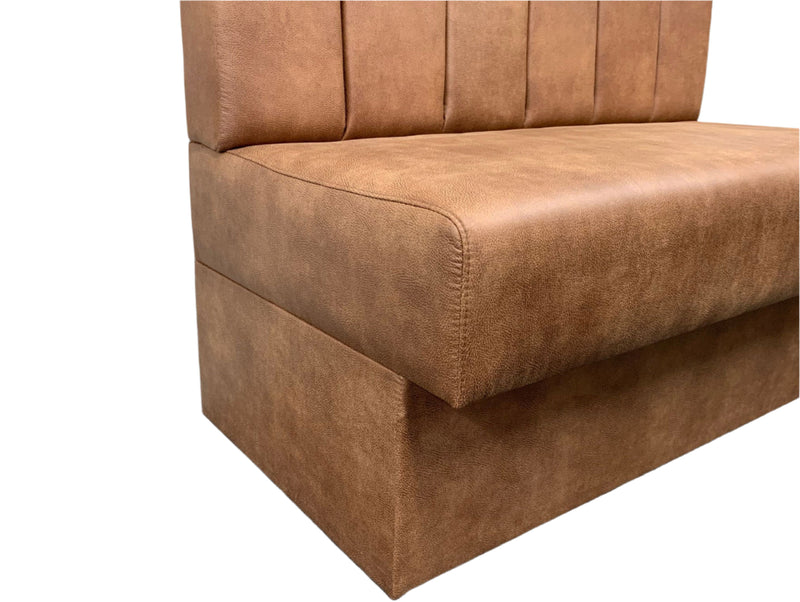files/coyote_booth_seating_6.jpg