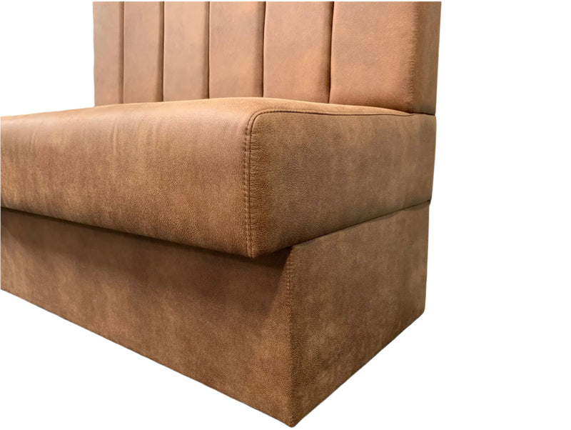 files/coyote_booth_seating_9.jpg