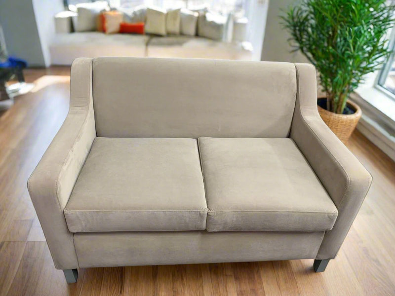 files/noir_sofa_6.jpg