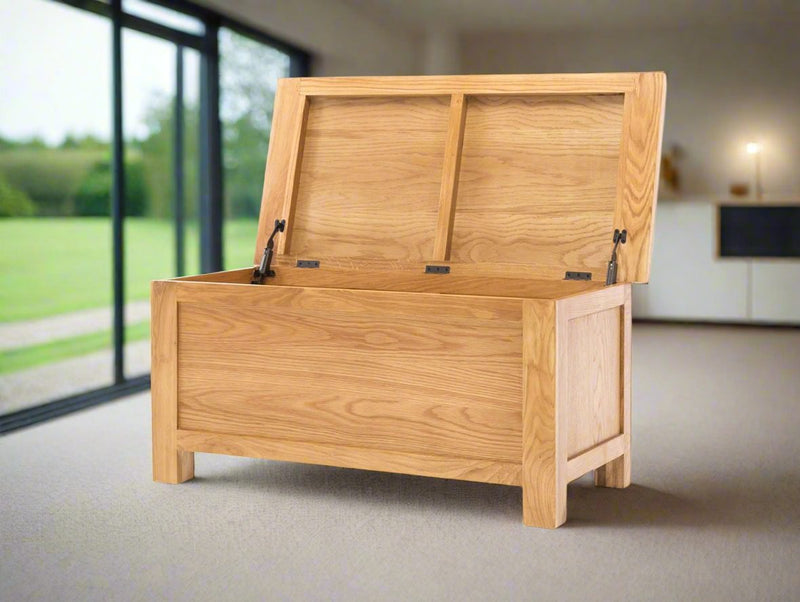 files/solsbury_oak_storage_ottoman.jpg