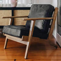 verona lounge chair black leather 3