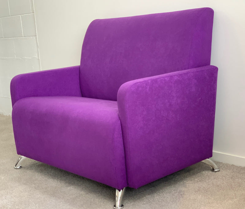 products/osaka_3_seater_commercial_sofa_6.jpg