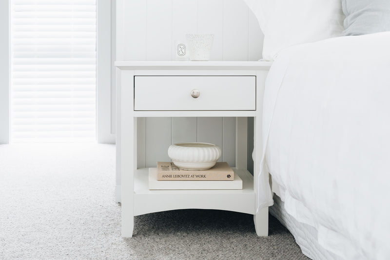 products/paris_1_drawer_bedside_table_4.jpg